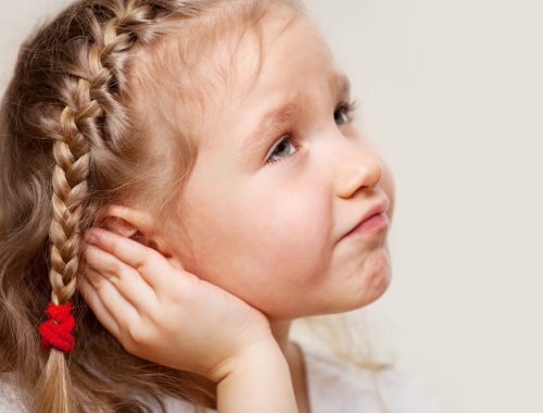 Otitis externa, la dolencia más habitual de los niños en verano